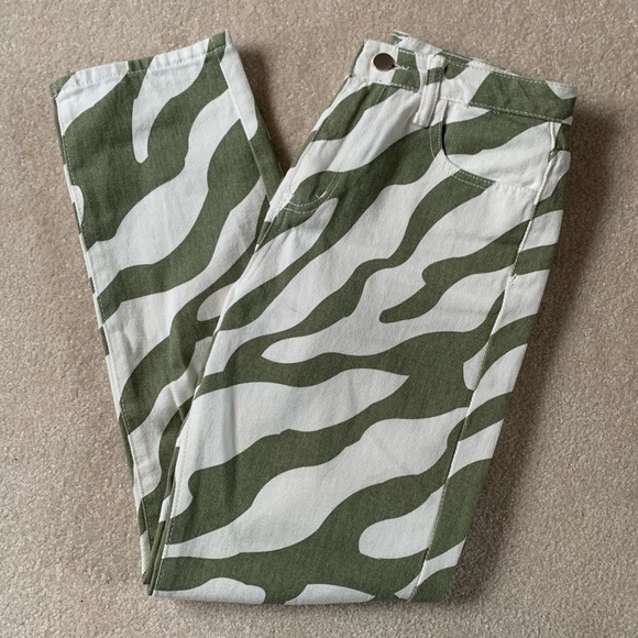 Patterned Jeans - Picture 2 of 5